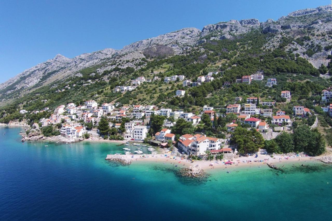 Apartments By The Sea Pisak, Omis - 2802 Dış mekan fotoğraf