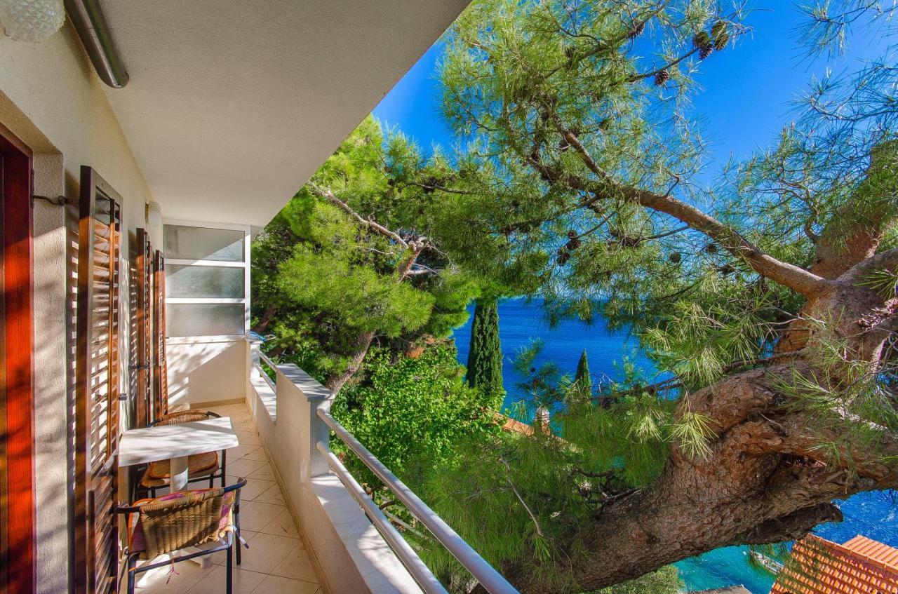 Apartments By The Sea Pisak, Omis - 2802 Dış mekan fotoğraf